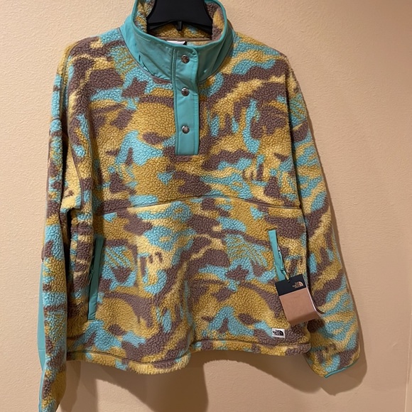NWT North Face Printed Cragmont 1/4-Snap Fleece - Picture 4 of 6